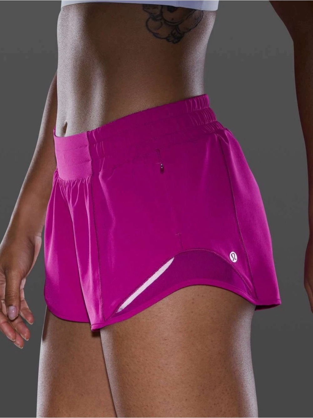 Lululemon Hotty Hot Low Rise Short 4" Lined Size 4 Sonic Pink 💕